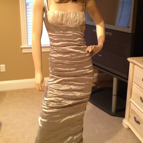 Nicole Miller ruched gown REDUCED!! - Picture 4 of 4